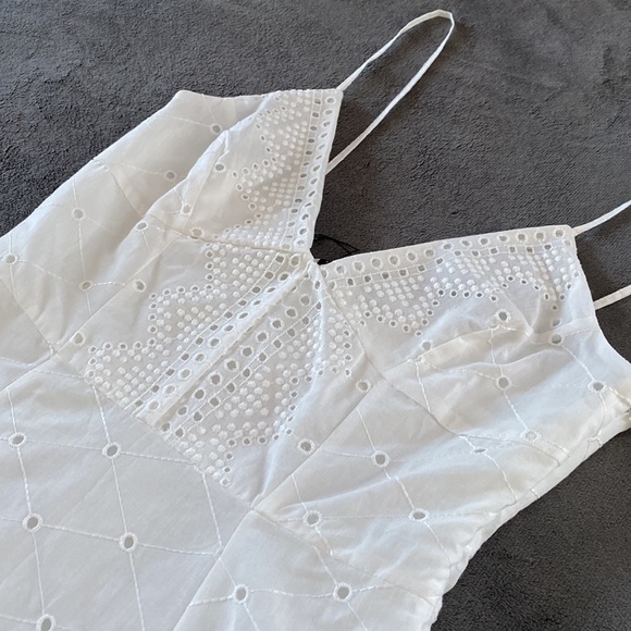 Zara Embroidered Dress NWT - Picture 3 of 5
